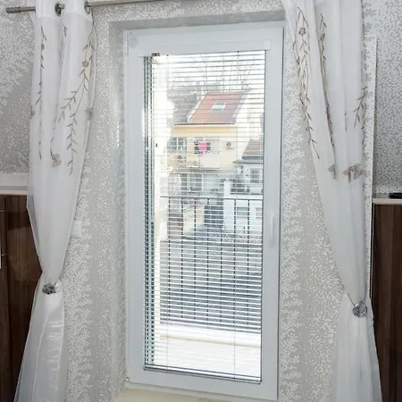 Διαμέρισμα Cozy Central Βάρνα