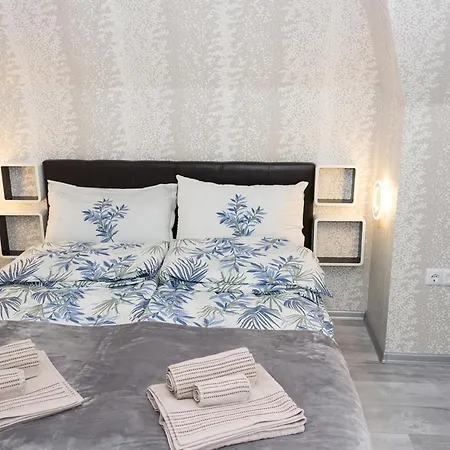 Διαμέρισμα Cozy Central Βάρνα